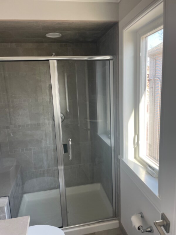 Building Photo - 16 Bartlett Ave