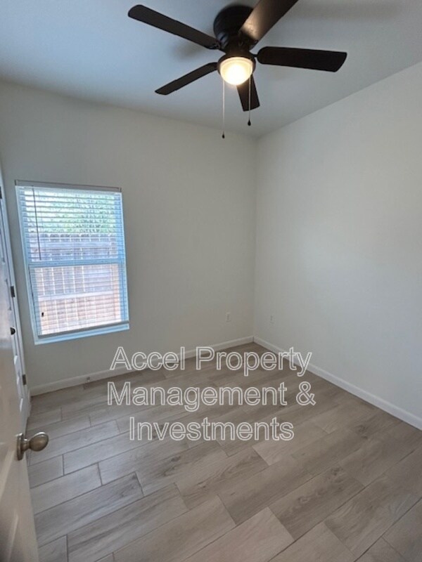 Building Photo - 2120 Datepalm Ave