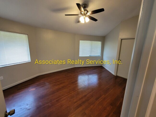 Building Photo - Newly renovated 3 bedroom,  in Lake Butler, available early Summer!
