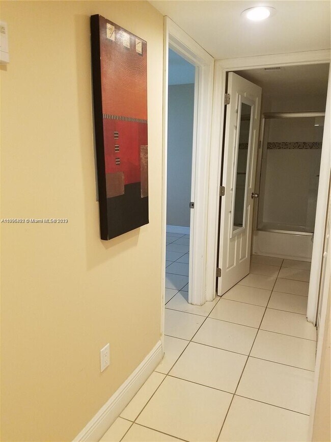 Building Photo - 13240 SW 88th Ln