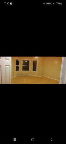 Front Bedroom - 109 N Sickels St