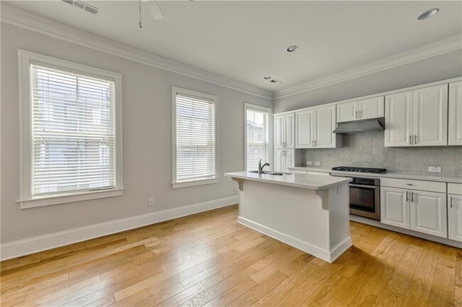 Building Photo - 1642 Canopy Chase NE
