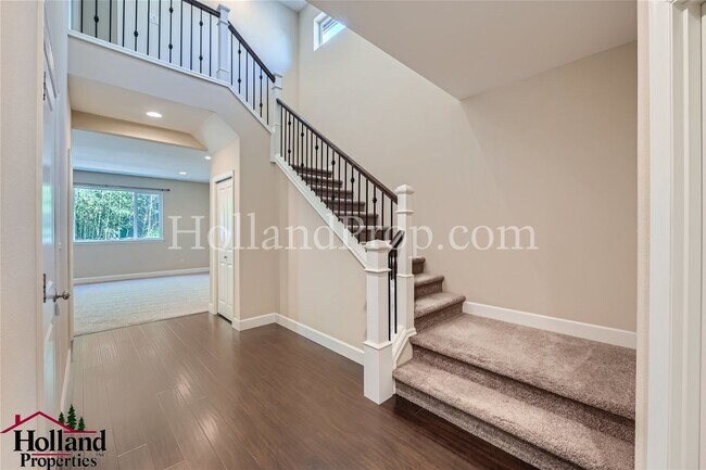 Building Photo - **COMING SOON** Spacious 4-Bedroom Home wi...