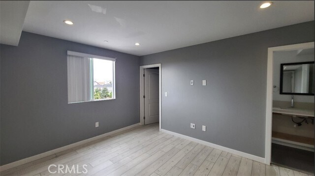 Building Photo - 839 E 32nd St