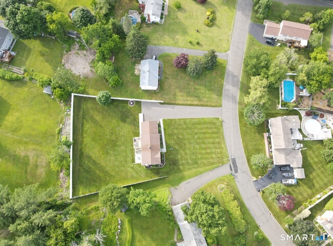 Building Photo - 5 Mendes Rd