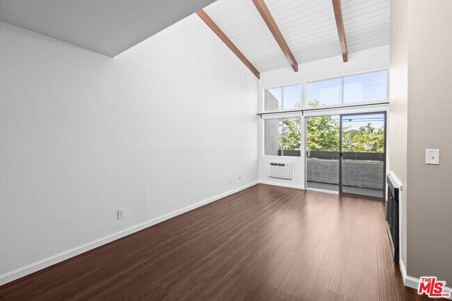 Building Photo - 4900 Overland Ave