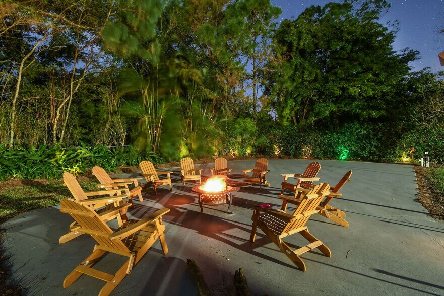 Building Photo - 13014 46th Ct N