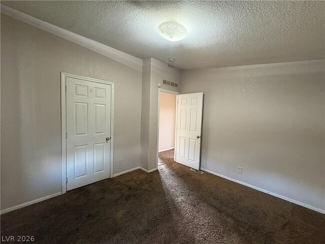 Building Photo - 1755 Peanut Ct