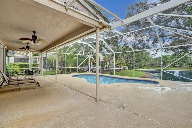 Building Photo - 10442 NW 60th Pl