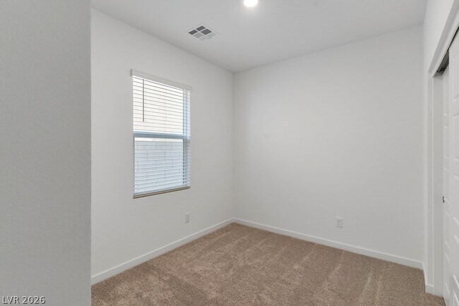 Building Photo - 8328 Meridian Rdg Ave