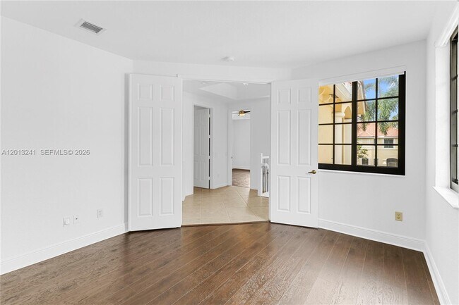 Building Photo - 1559 Passion Vine Cir