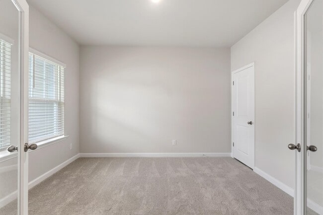 Building Photo - 730 Ebb Tide Rd