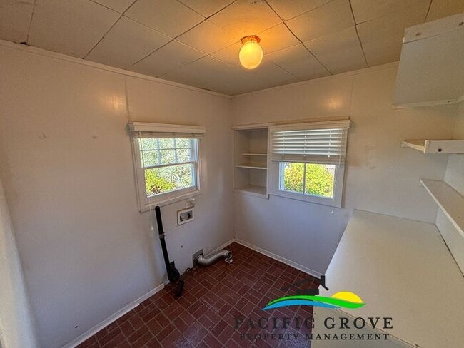 Building Photo - Delightful 3-Bedroom, 2 bath home in Pacific Grove