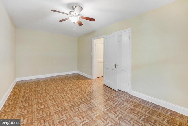 Building Photo - 2726 Washington Blvd