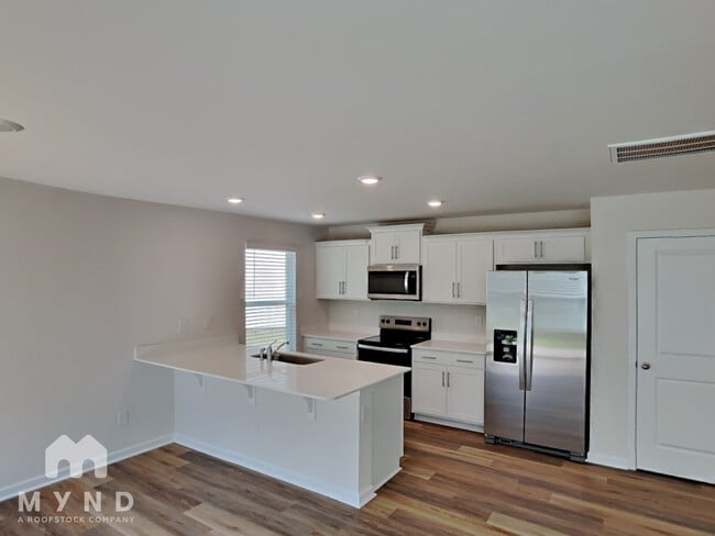 Building Photo - 5102 Hyrule Dr