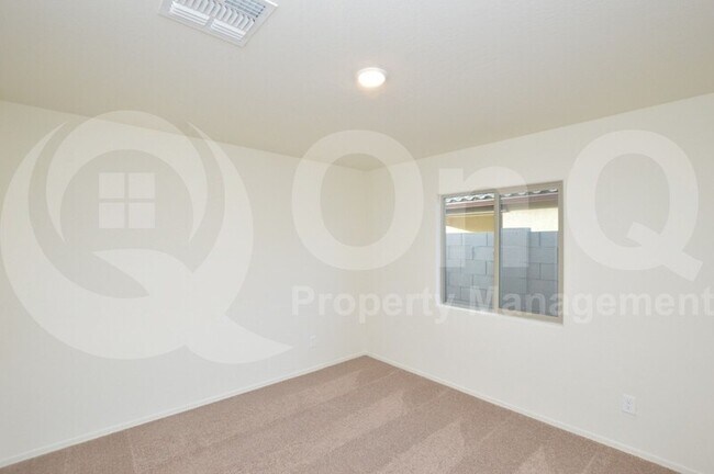 Building Photo - 2569 N Mcdonald Ln