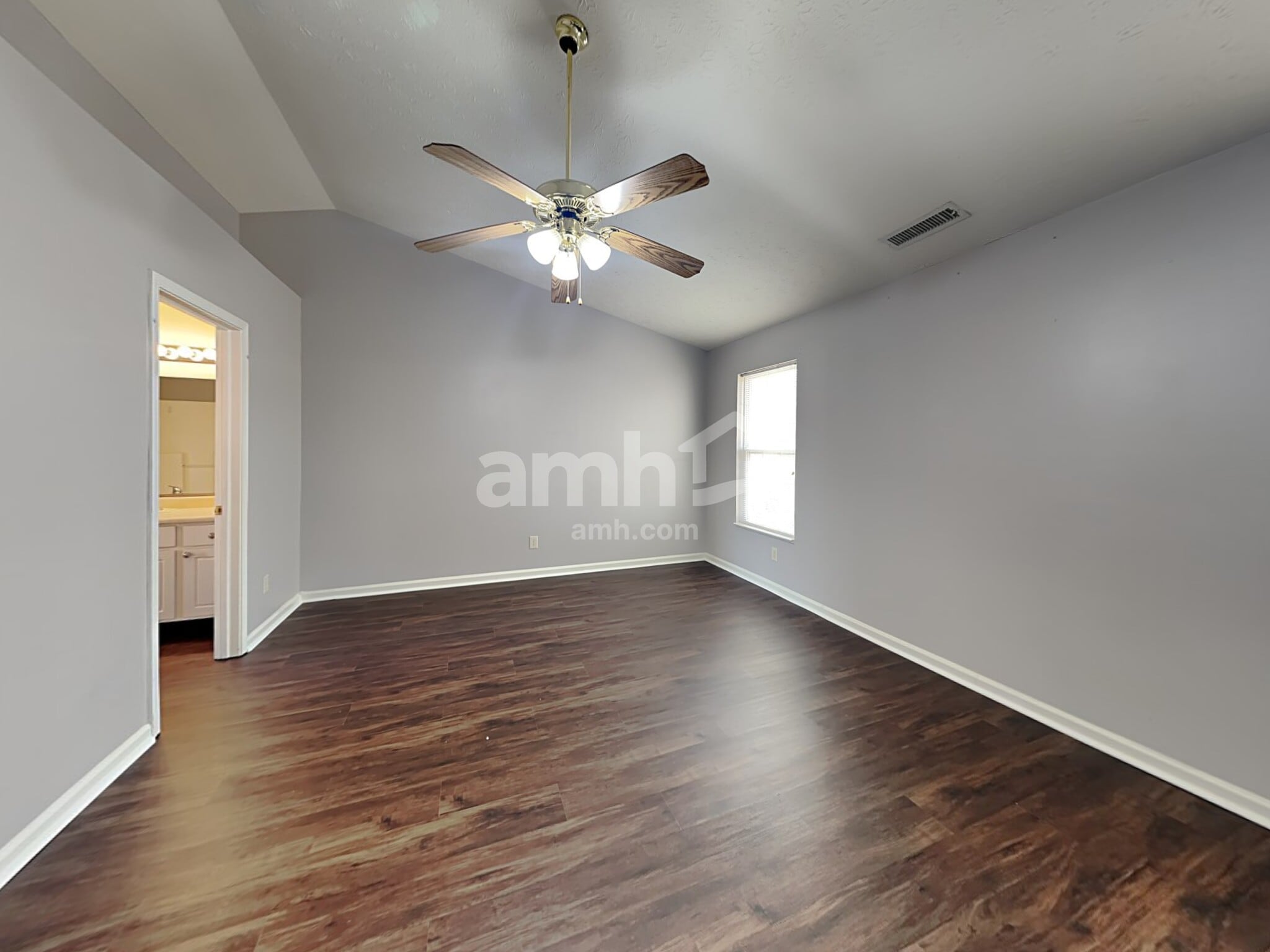 Building Photo - 6345 Pathfinder Ct
