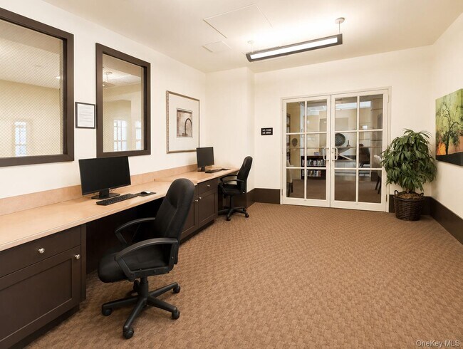 Building Photo - 300 Mamaroneck Ave