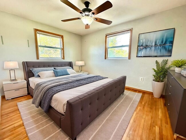 Building Photo - DeLand POOL-home: 4Bedrooms/2Baths - Perfect for family living!