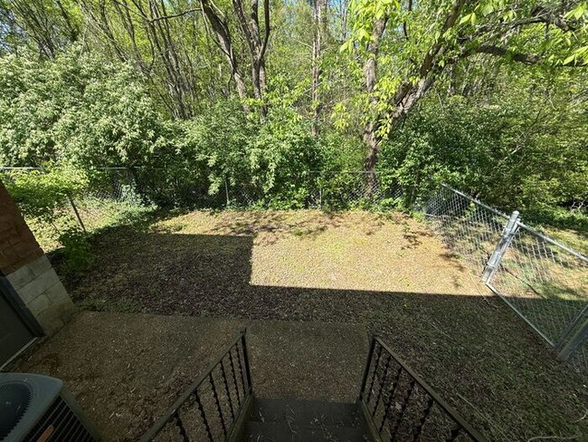 Building Photo - Inglewood Duplex Available Now!