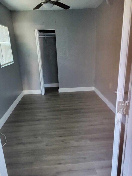 Building Photo - 720 47th St