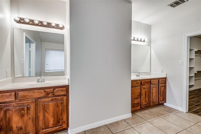 Building Photo - 1609 Sunrise Dr