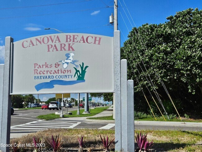 Building Photo - 933 Paddleboard Ct