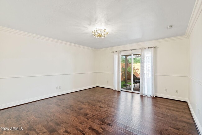 Building Photo - 2614 E Osborn Rd