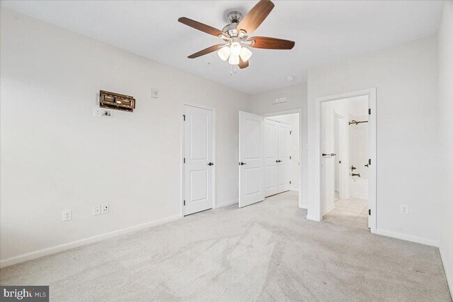 Building Photo - 6501 Walcott Ln