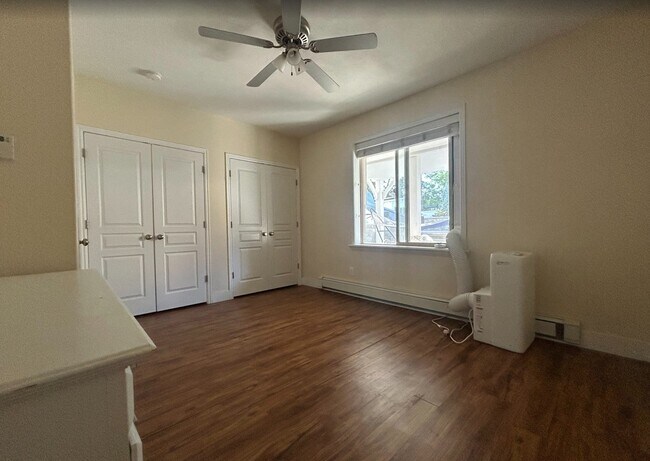 Building Photo - 328 W 600 N