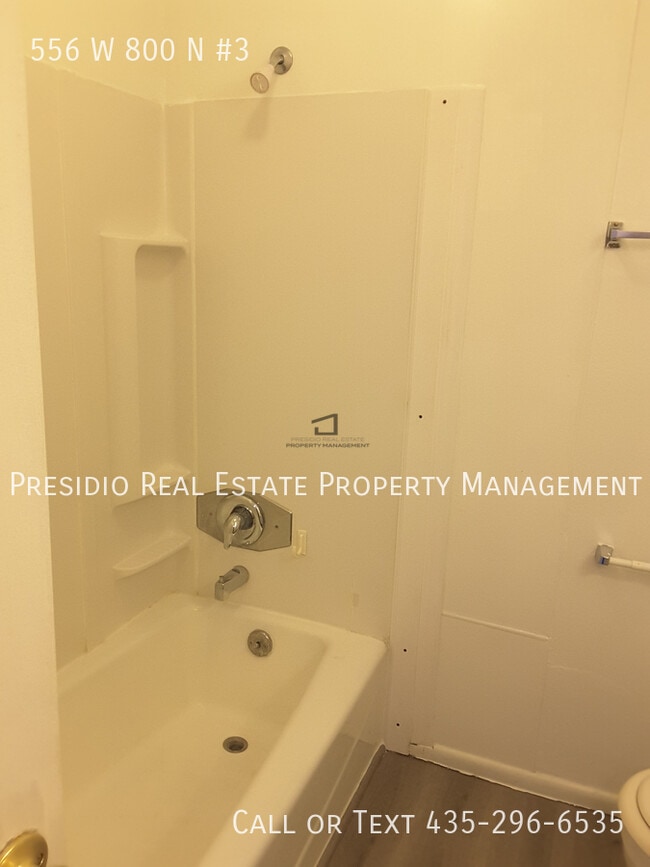 Building Photo - 556 W 800 N St