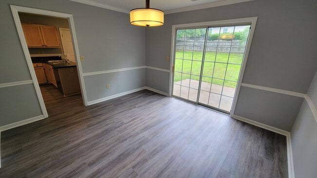 Building Photo - 4 Bed, 2.5 Bath Home Available Now in Riverside Chase