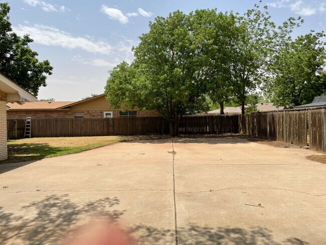 Building Photo - 3402 70th Drive