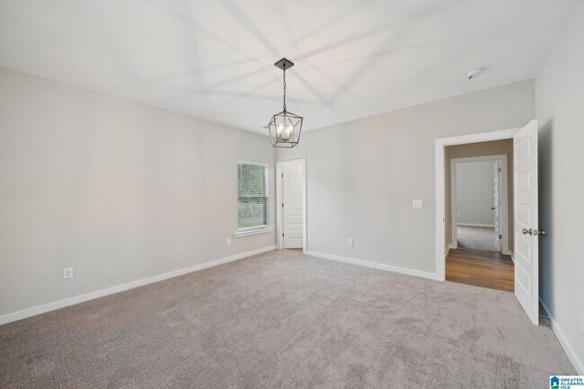 Building Photo - 615 Troubadour Ln