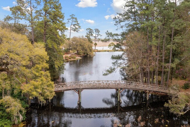 Building Photo - Gorgeous Furnished Estate on the Ashley River