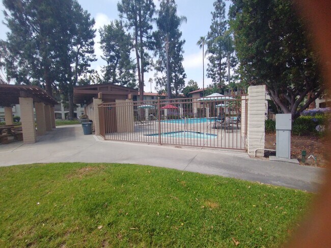 Building Photo - 5999 Rancho Mission Rd