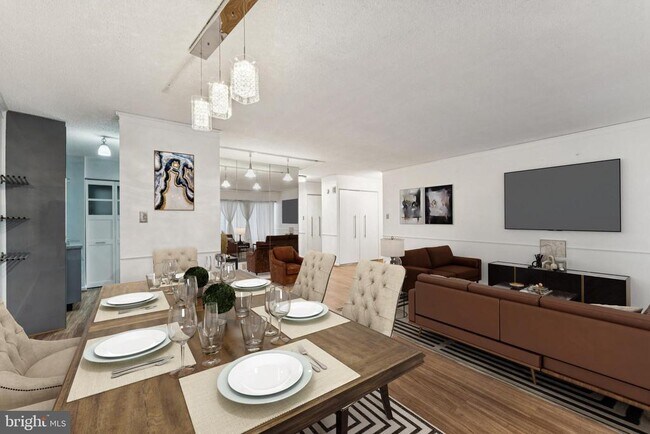 Building Photo - 5300 Columbia Pike