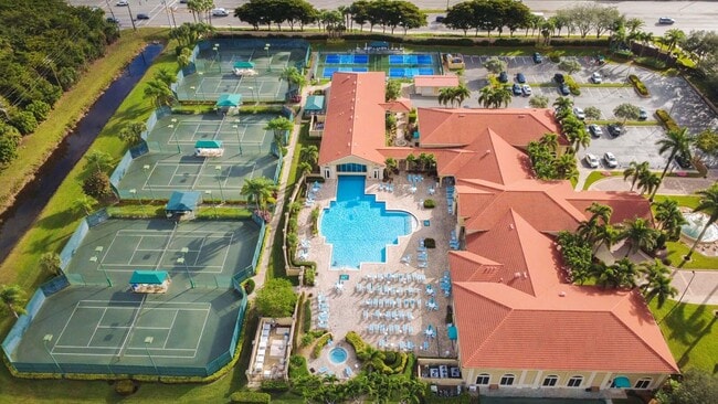 Building Photo - 5058 Glenville Dr