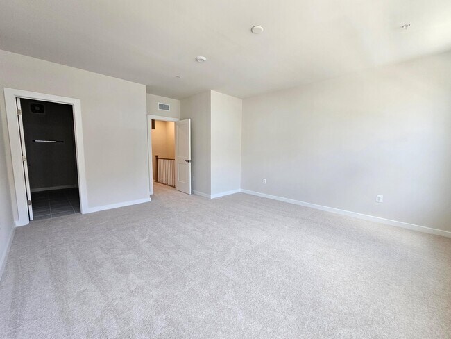 Building Photo - 13715 COBBLE Loop