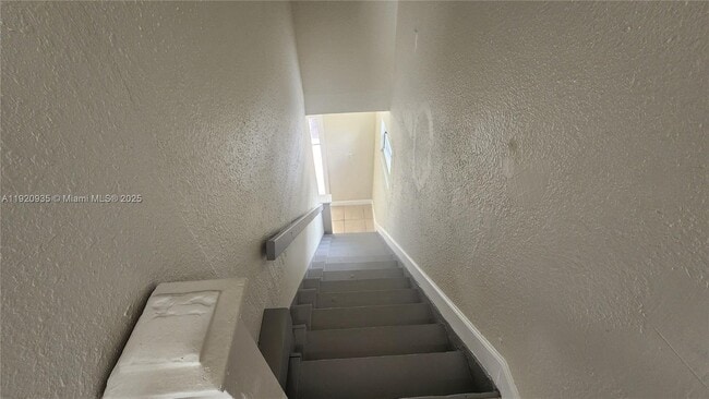 Building Photo - 829 SW 3rd St