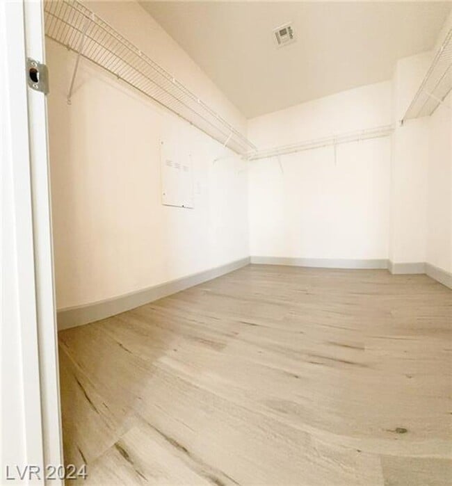 Building Photo - 6596 Polonius Ct