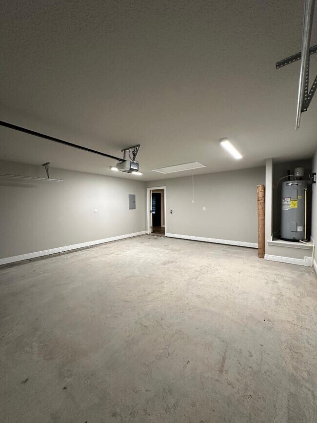 Building Photo - 7299 Gordon Evans Rd