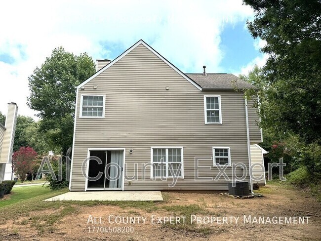 Building Photo - 3232 Sentinel Cir