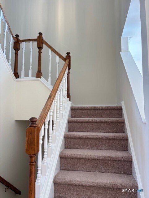 Building Photo - 12 Boulevard Dr