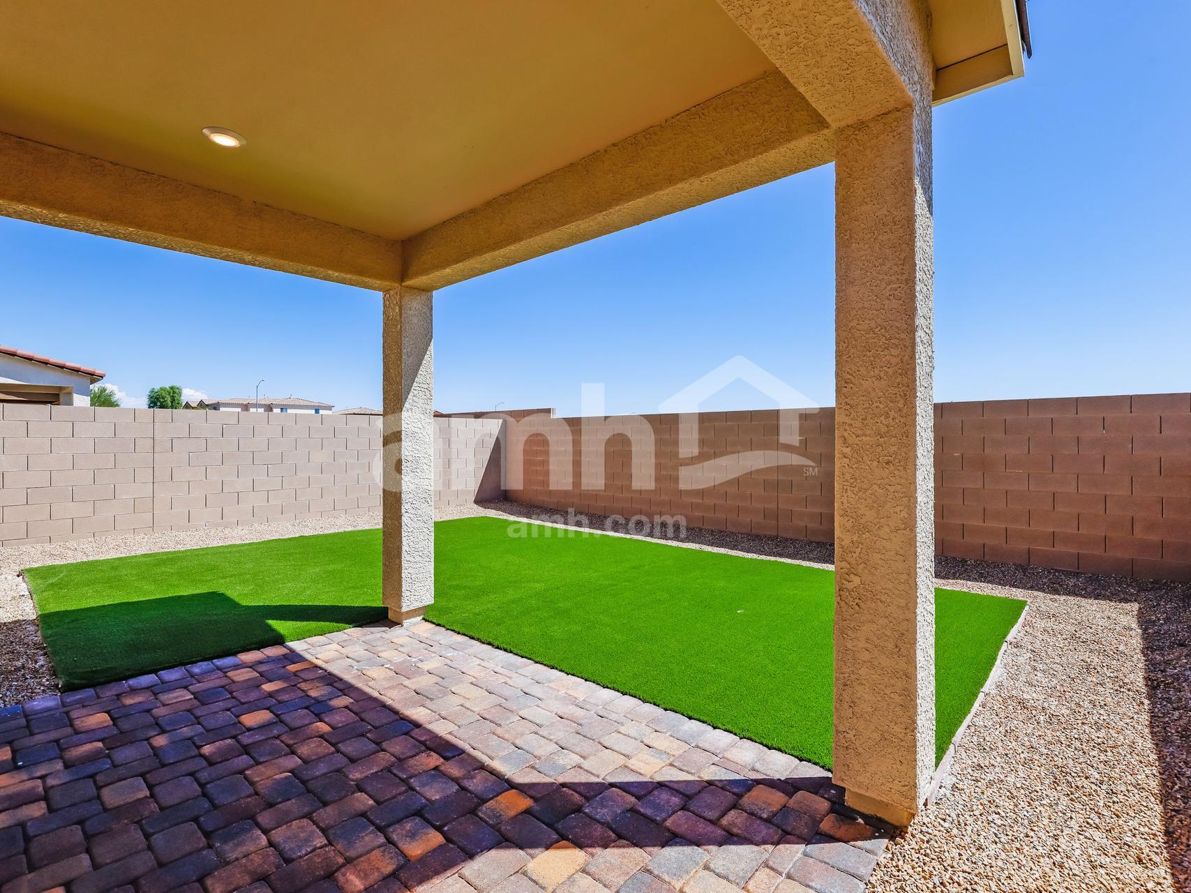 Building Photo - 8744 N Begonia Ct
