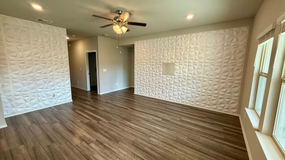 Building Photo - 2333 Merganser Dr