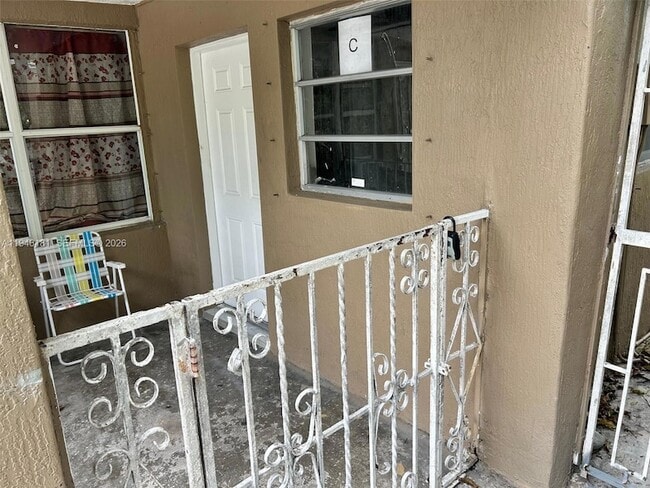 Building Photo - 261 NW 49th St