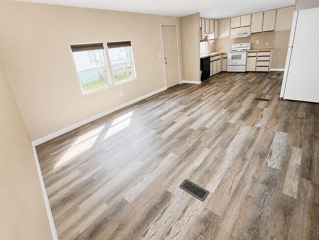 Building Photo - 5022 Co Rd 157