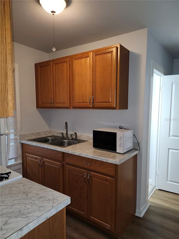 Building Photo - 421 NW 10TH Av