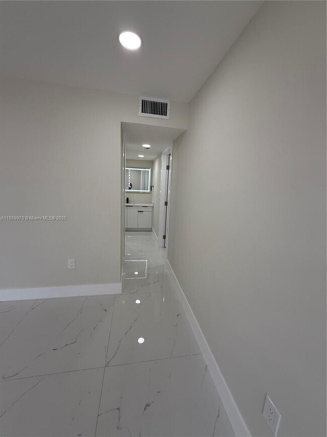 Building Photo - 8002 SW 149th Ave